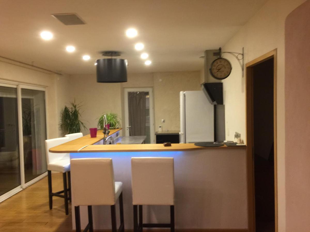 La Decouverte, Jacuzzi, Sauna, Et Terrasse Avec Vue Sur Lac A La Campagne Entre Toulouse Et Auch Catonvielle Zewnętrze zdjęcie