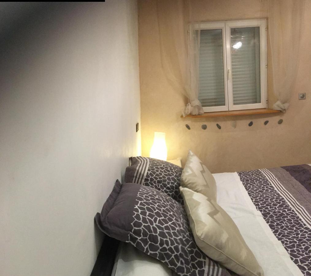 La Decouverte, Jacuzzi, Sauna, Et Terrasse Avec Vue Sur Lac A La Campagne Entre Toulouse Et Auch Catonvielle Zewnętrze zdjęcie