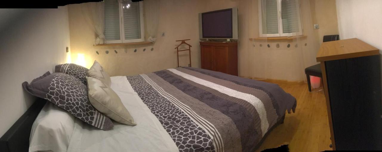 La Decouverte, Jacuzzi, Sauna, Et Terrasse Avec Vue Sur Lac A La Campagne Entre Toulouse Et Auch Catonvielle Zewnętrze zdjęcie